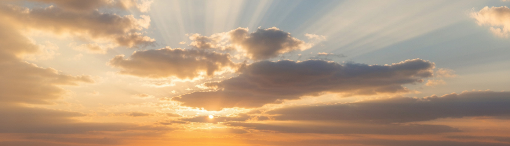Cielo con nubes-Clouds view from airplane window